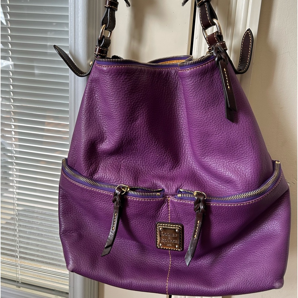 Dooney & Burke Hobo / Shoulder Bag